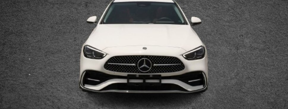 Mercedes C300 (2024)